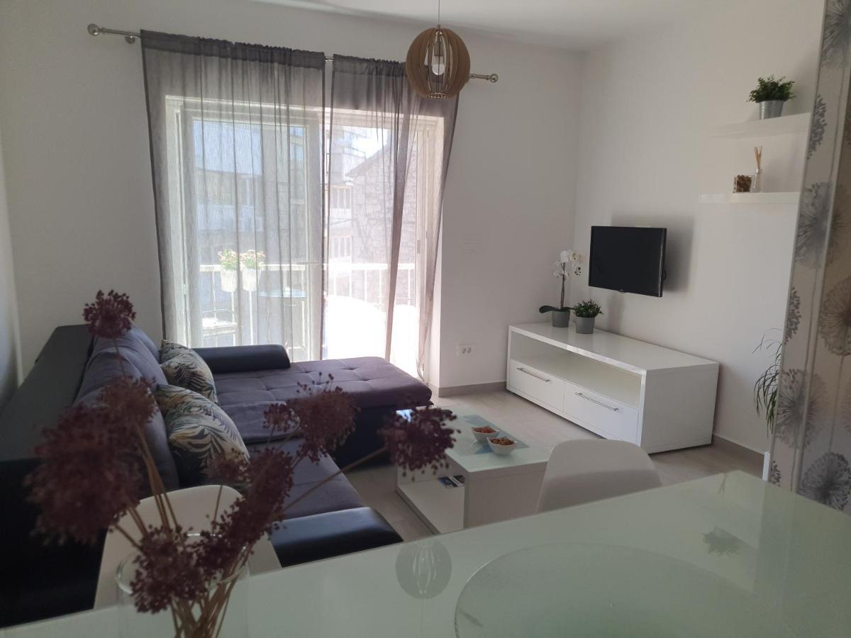 Apartment Tonka 希贝尼克 外观 照片